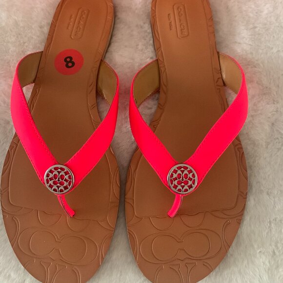 Coach SARA Pink Leather Sandals Flip Flops Size 8M Brand New - Picture 1 of 6